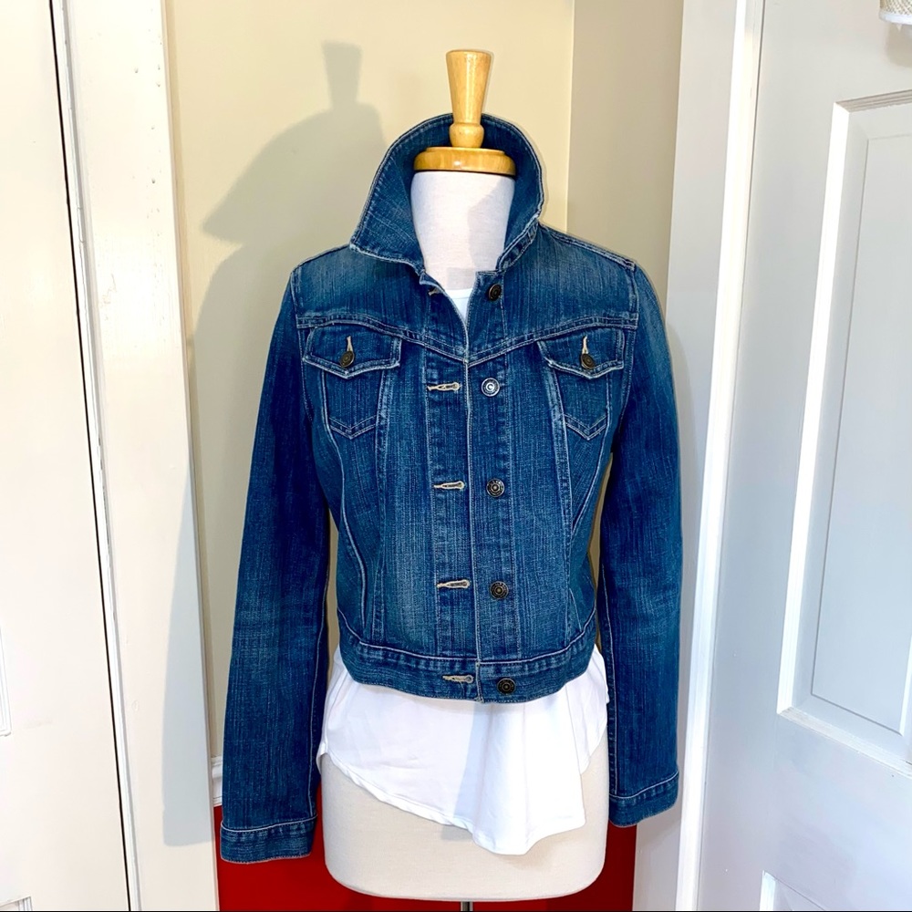 GAP Dark Wash Stretch Denim Jean “Trucker” jacket